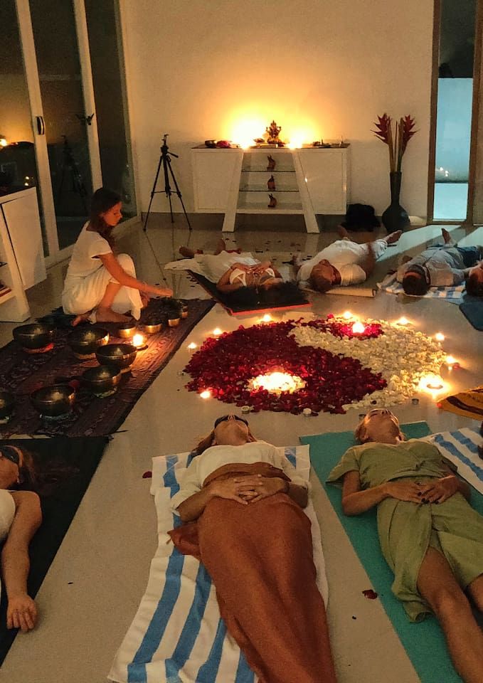 aroma & sound bath group session trị liệu Âm – hương dành cho nhóm (60 phút) aroma & sound bath group session trị liệu Âm – hương dành cho nhóm (60 phút)