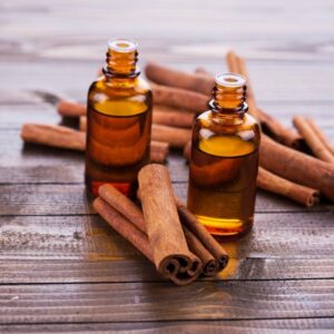 tinh dầu vỏ quế – hơi Ấm từ Đất mẹ & trái tim việt